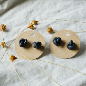 Knotted Studs