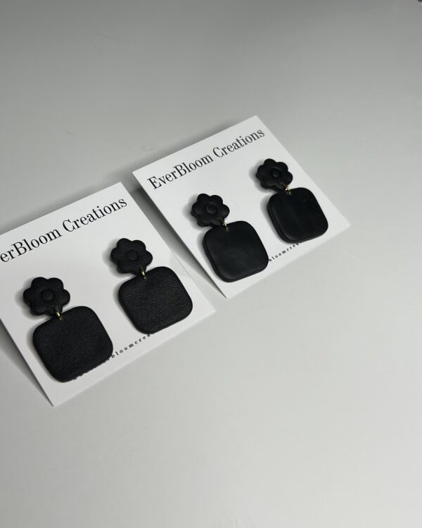 Bloom Studs
